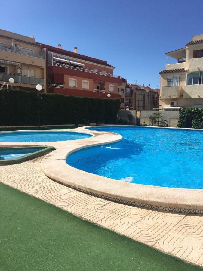 Isla Verde Apartment Torrevieja Luaran gambar